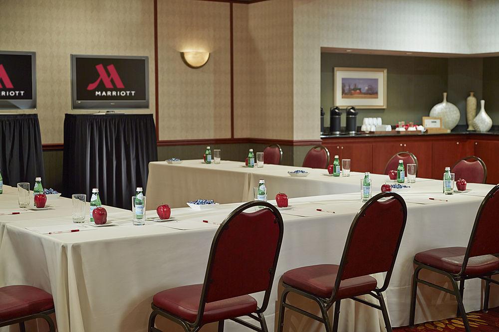 Marriott Dfw Airport South Hotel Форт Уорт Екстериор снимка