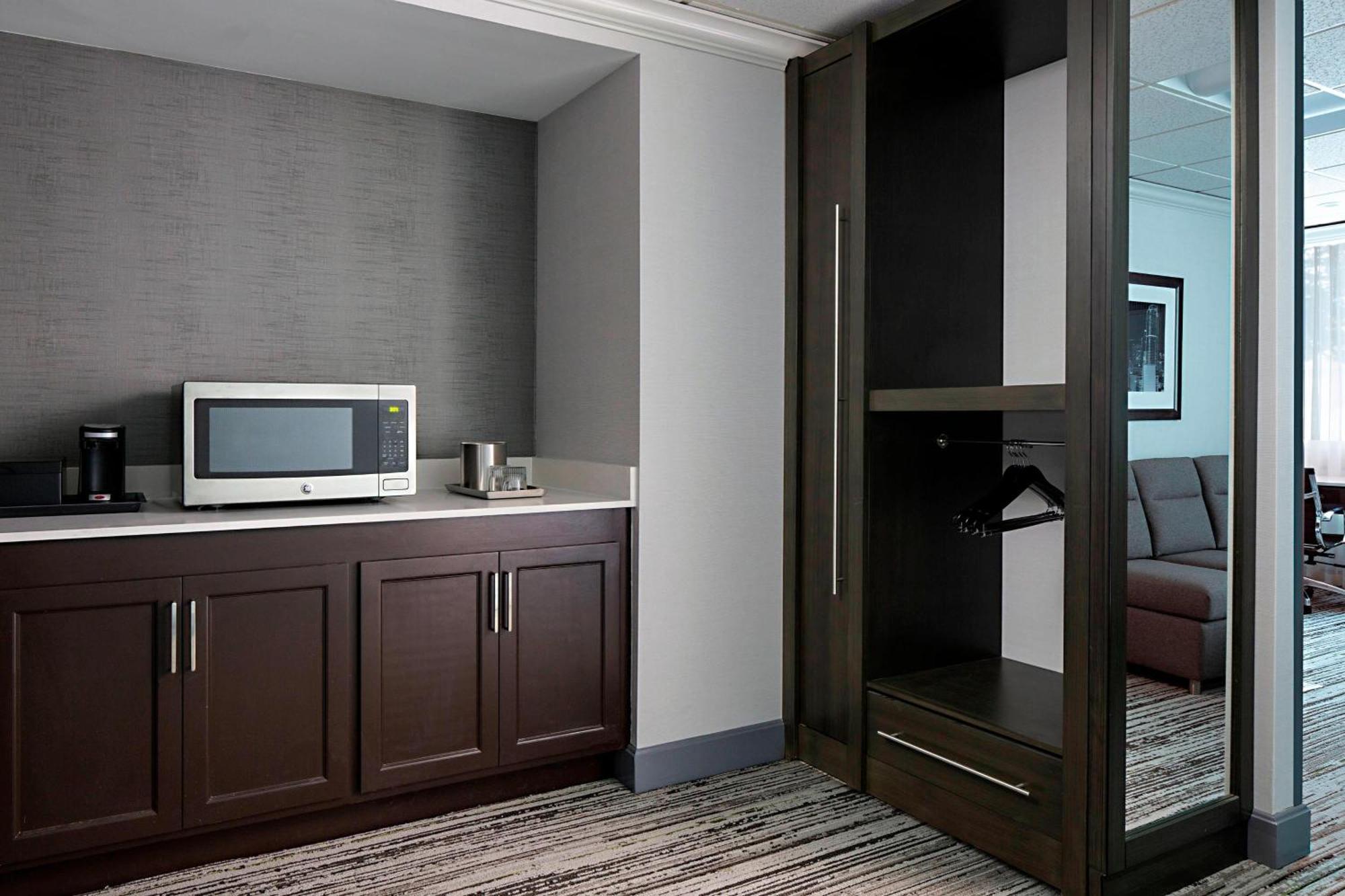 Marriott Dfw Airport South Hotel Форт Уорт Екстериор снимка