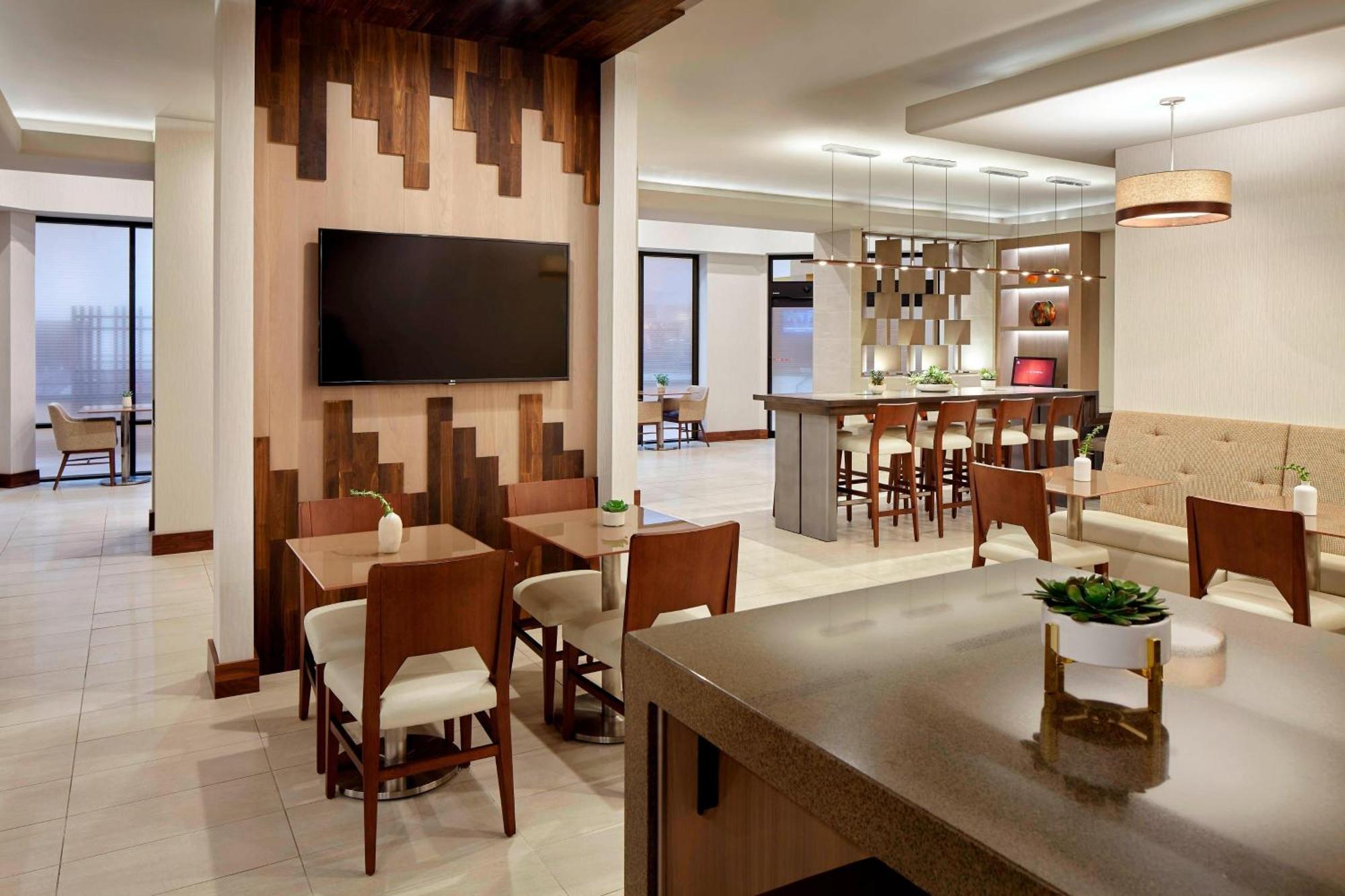 Marriott Dfw Airport South Hotel Форт Уорт Екстериор снимка