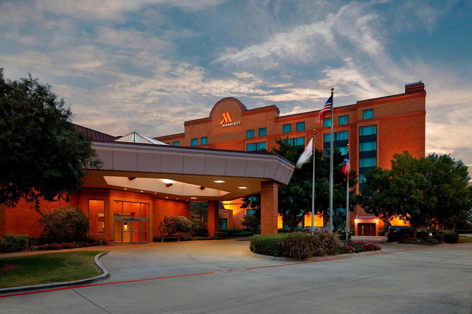 Marriott Dfw Airport South Hotel Форт Уорт Екстериор снимка