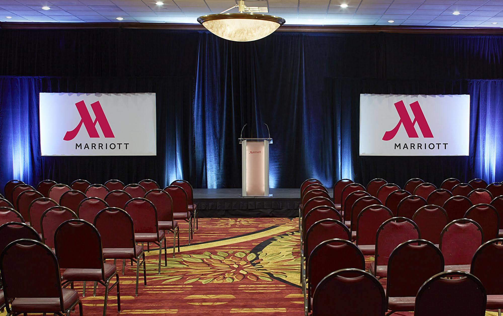 Marriott Dfw Airport South Hotel Форт Уорт Екстериор снимка
